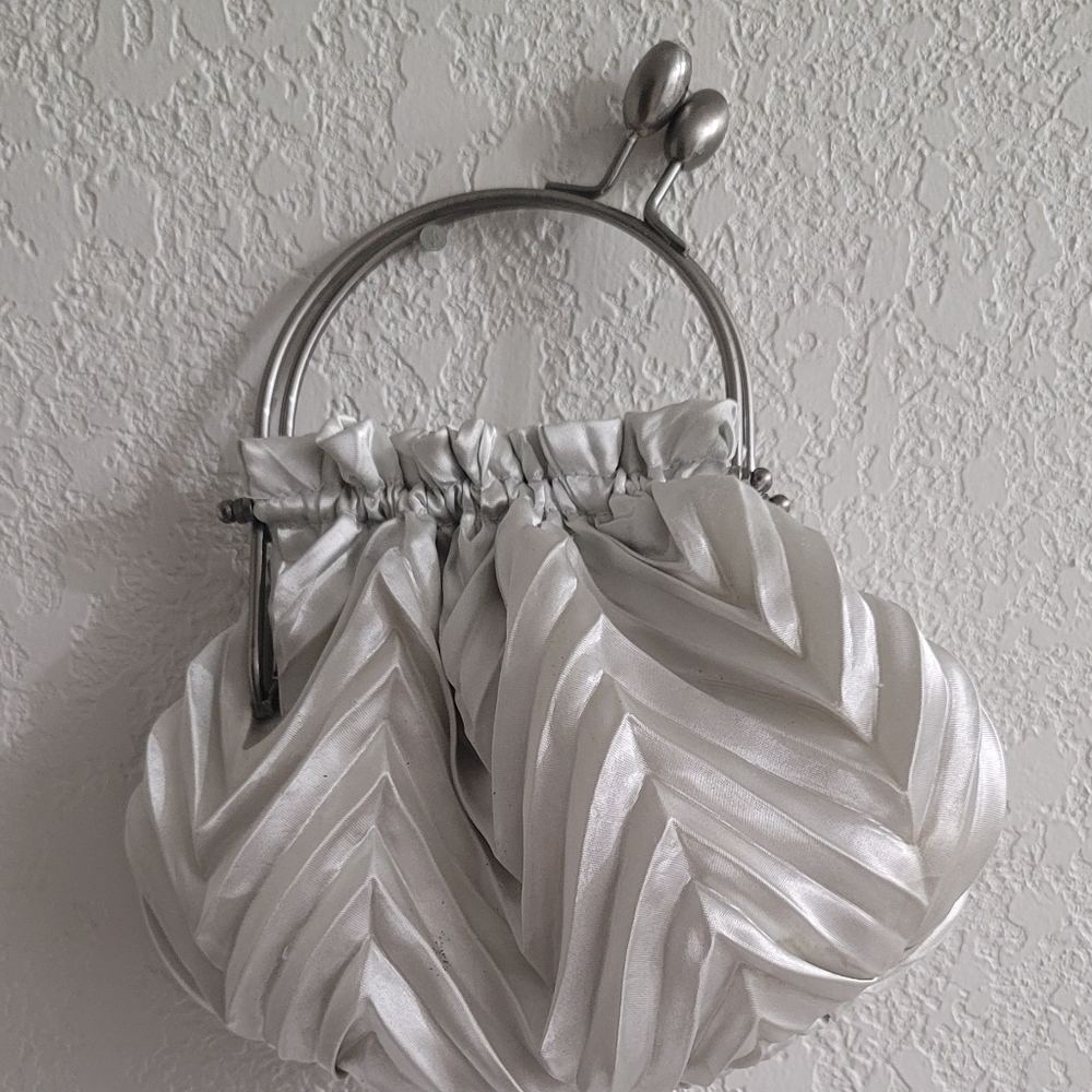 Purse - Picture 5 of 5